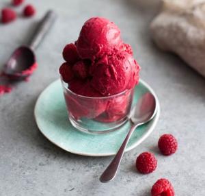 Ice cream Wild Berries flavor